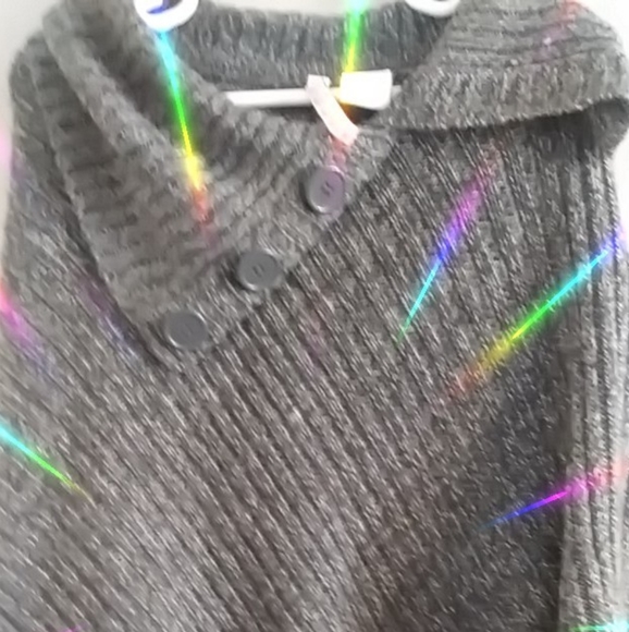 Gray shawl - Picture 4 of 7